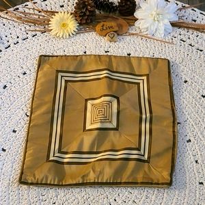 PILLOW SHAM GOLD BLACK AND WHITE